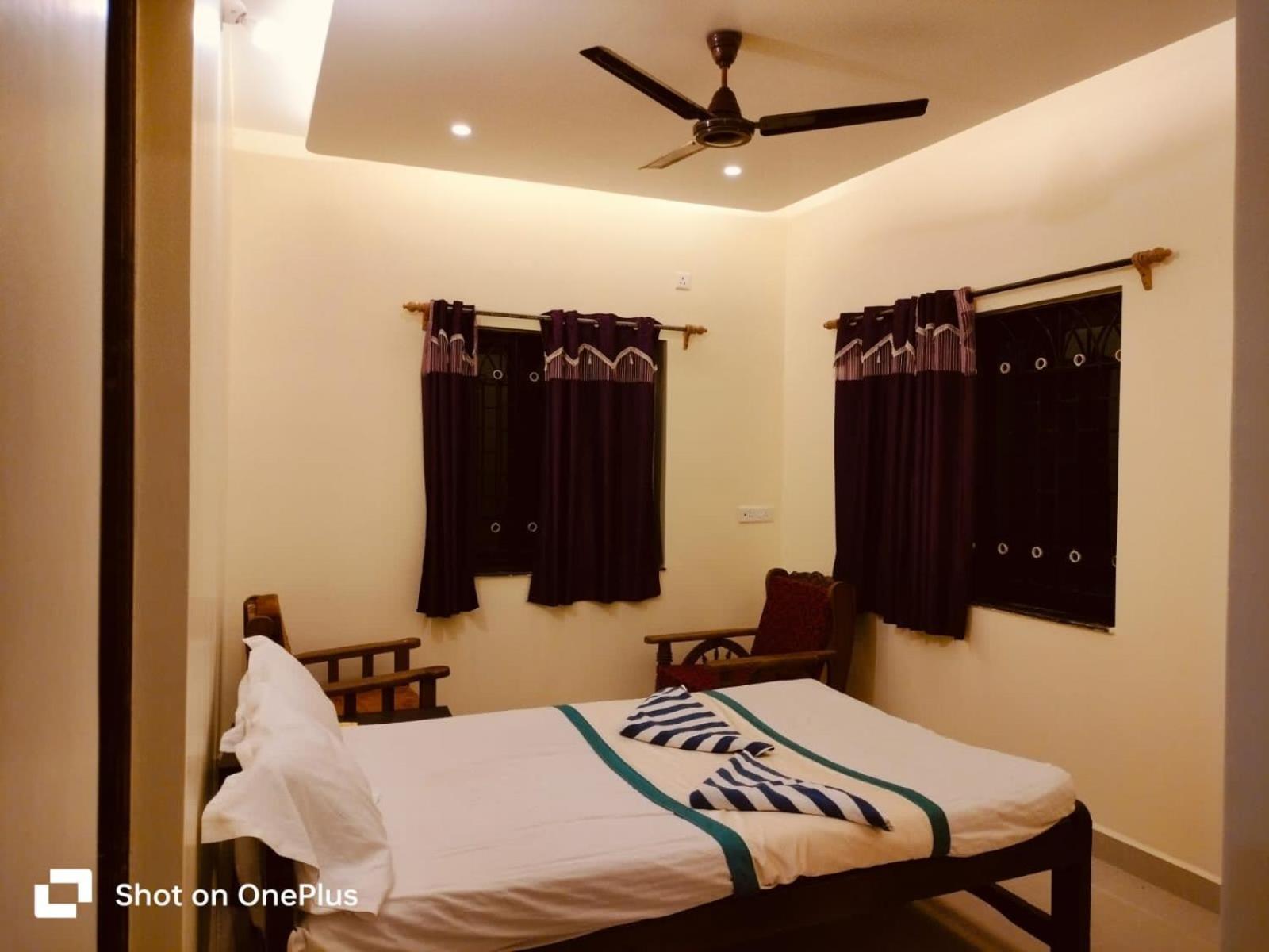 Royalstar Resort Vagator Luaran gambar