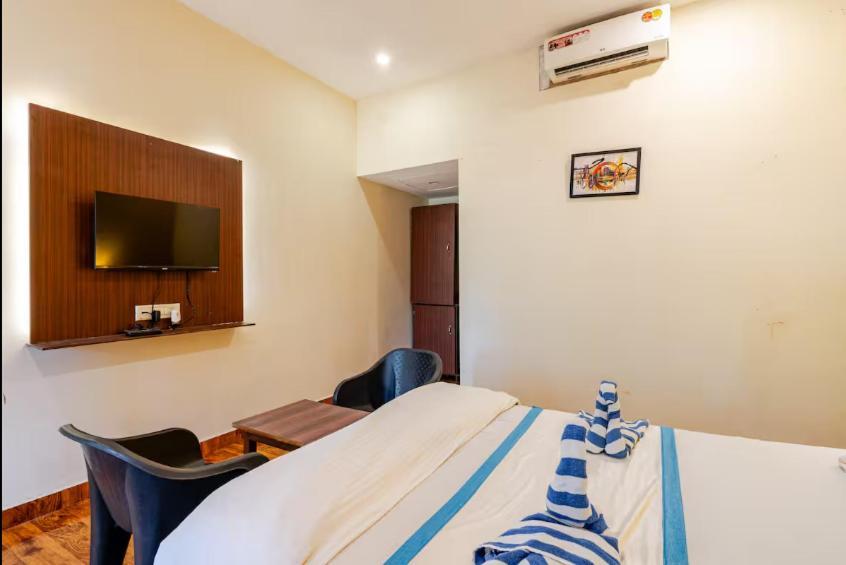 Royalstar Resort Vagator Luaran gambar