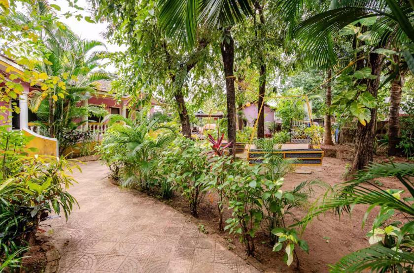 Royalstar Resort Vagator Luaran gambar